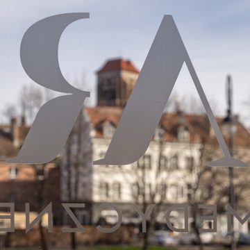 O nas – Centrum Medyczne AR